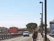 GRADO - ciclabile Belvedere PONTE GIREVOLE E BICICLETTE