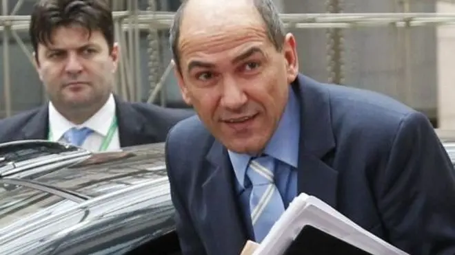 epa03438534 Slovenian Prime Minister Janez Jansa arrives for the second and last day of the European Council Summit in Brussels, Belgium, 19 October 2012. European Union leaders overcame their differences on a eurozone banking supervisor early 19 October, paving the way for the new mechanism to likely become operational in 2013. The measure, which had caused friction between France and Germany, is a prerequisite for the eurozone's bailout mechanism to directly assist troubled banks. It is seen as key to restoring trust in the common currency area amid its debt crisis. EPA/THIERRY ROGE