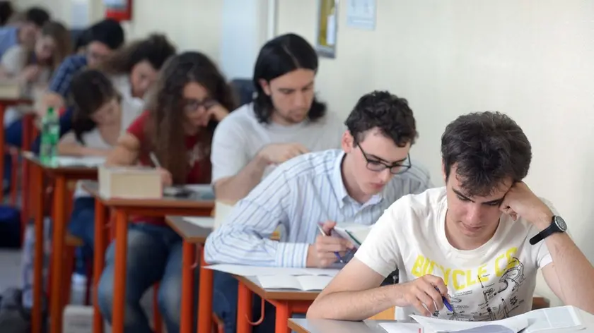 Foto Bruni 18.06.14 Maturandi 2014-Petrarca-prova italiano