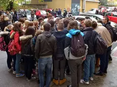 Foto Bruni 28.11.12 Liceo Oberdan occupato dagli studenti-la preside parla agli studenti