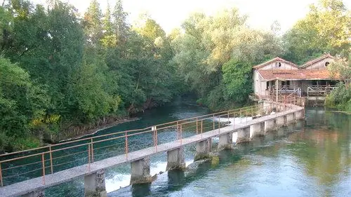 Un'immagine del Livenza a Sacile: il fiume attraversa la cittadina friulana
