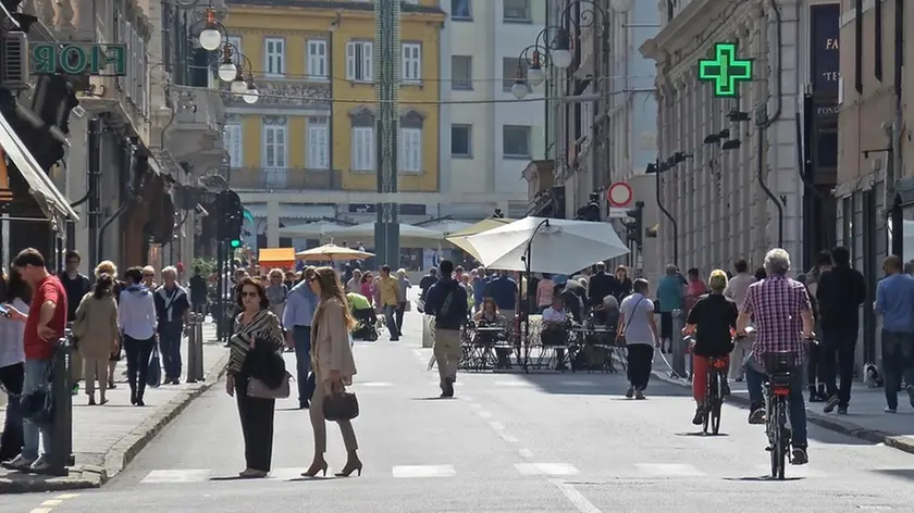 Lasorte Trieste 19/05/15 - Via Mazzini pedonale