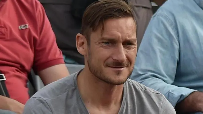 AS Roma' soccer player Francesco Totti looks on during the match between David Ferrer of Spain and Filippo Volandri of Italy in the Italian Open tennis tournament at the Foro Italico in Rome, Italy, 10 May 2016. ANSA/ETTORE FERRARI