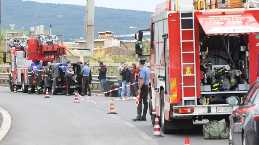 I soccorsi sul luogo del ritrovamento