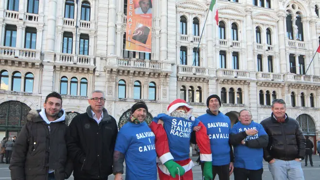 Lasorte Trieste 20/12/11 - Piazza Unità, Lavoratori Ippodromo