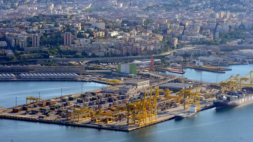 Porto di Trieste: una veduta del Molo VII