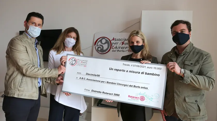 Lasorte Trieste 07/06/21 - Via Tiepolo, Donazione Rotaract - ABC Burlo