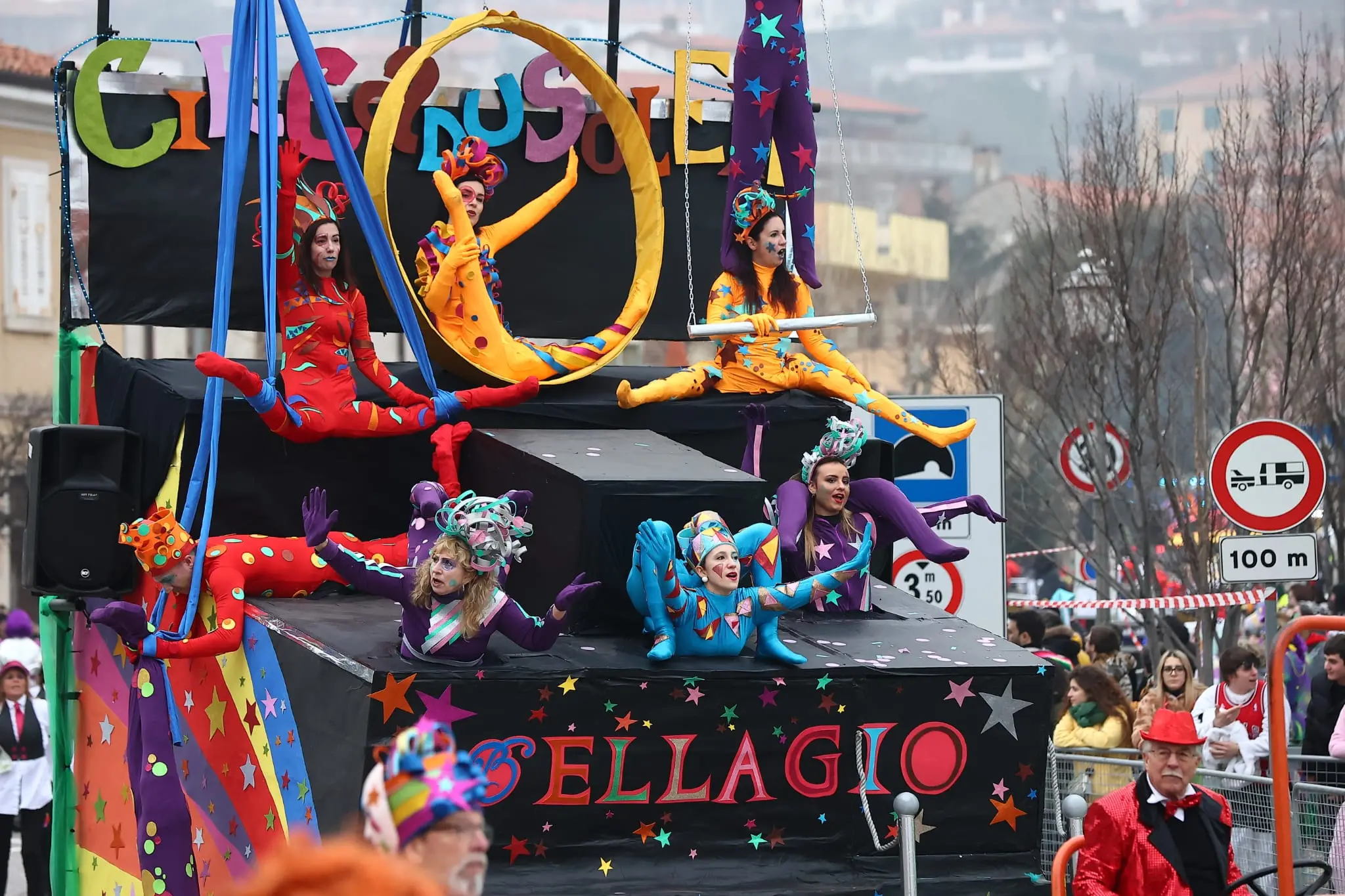 Dopo tre anni (l’ultima edizione si svolse nel 2020 alla vigilia del lockdown) è tornata l’allegoria tutta muggesana che ha visto nella sfilata delle 8 Compagnie il fulcro dei festeggiamenti del Carnevale di Muggia. A trionfare quest'anno è stata la Brivido con The Mask. Ecco le foto scattate da Andrea Lasorte