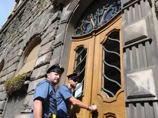 L’ingresso del palazzo di via Fabio Severo dove viveva Russu foto Silvano