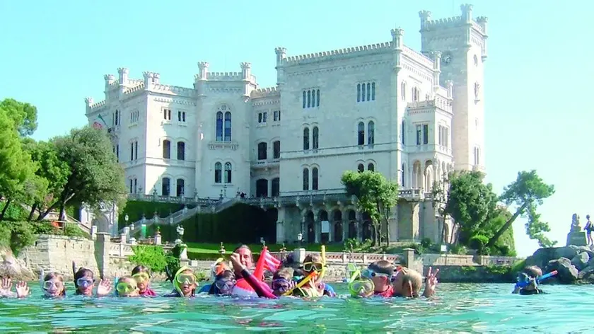 Il castello di Miramare è all'interno della riserva marina