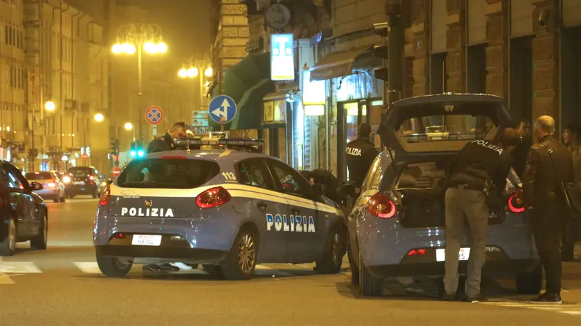 Lasorte Trieste 22/02/17 - Piazza Garibaldi, Via Oriani, Aggressione a Passanti, Polizia