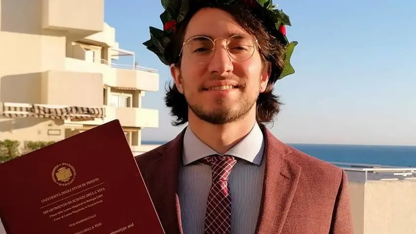 Salvatore Nocerino con la sua tesi di laurea