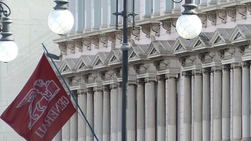 Lasorte Trieste 14/04/15 - Canale Ponterosso, Piazza Duca degli Abruzzi, Palazzi delle Assicurazioni Generali