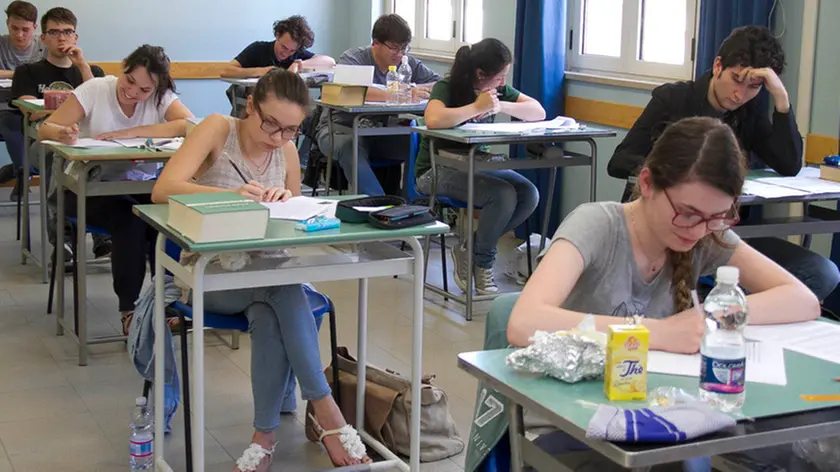 Bonaventura Monfalcone-17.06.2015 Prima prova-Esame di maturità-Liceo-Monfalcone-foto di Katia Bonaventura