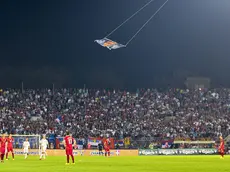 Il drone con la bandiera "Kosovo libero" che aveva scatenato la rissa