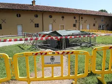L’area del pozzo nel giardini di palazzo Coronini in cui è precipitato e ha trovato la morte il tredicenne Stefano Borghes