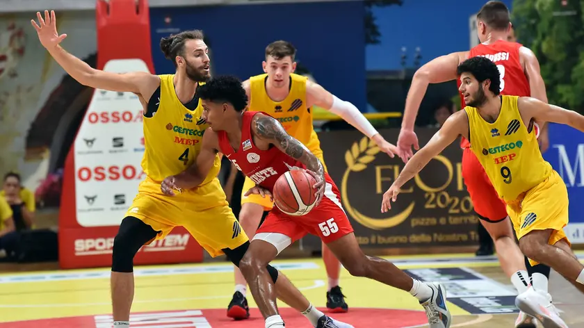 L’americano Brooks è stato tra i migliori nel derby contro la Gesteco Cividale (Foto Petrussi)