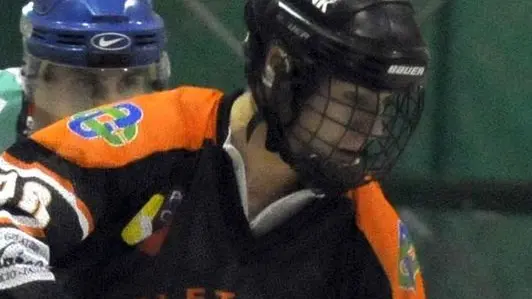 FOTO BRUNI TRIESTE 01 03 09 HOCKEY-IN LINE-DERBY EDERA/POLET:FASE D'ATTACCO DEL POLET