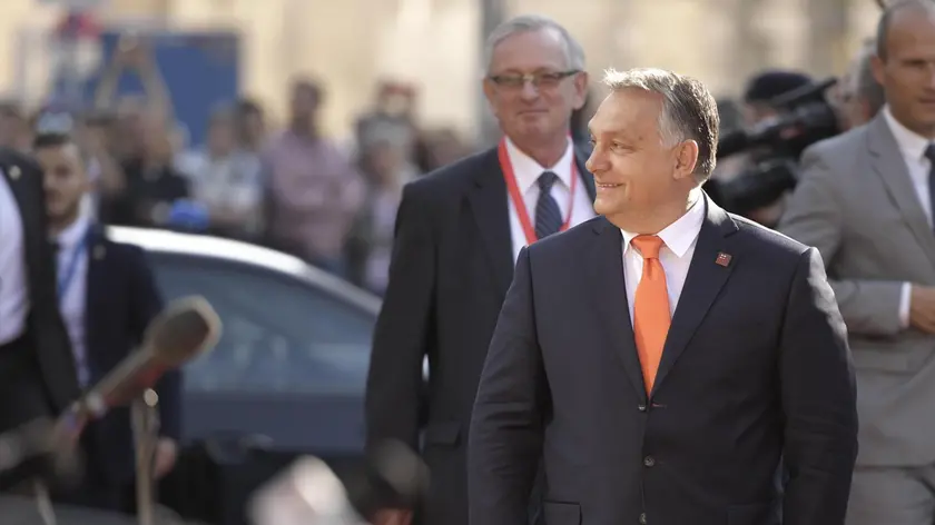 epa07033892 Prime Minister of Hungary Viktor Orban arrives for the European Union's (EU) Informal Heads of State Summit in Salzburg, Austria, 20 September 2018. EU countries' leaders meet on 19 and 20 September for a summit to discuss internal security measures, migration and Brexit. EPA/CHRISTIAN BRUNA