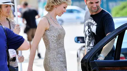 Zagreb, 020712. HNK. Australska glumica Naomi Watts u Hrvatskoj, gdje trenutacno snima dugometrazni film u kojem utjelovljuje lik britanske princeze Diane. Na slici: Naomi Watts na sceni ispred HNK. Foto: Boris Kovacev / CROPIX