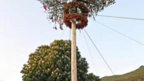 Balli a Dolina per la Majenca