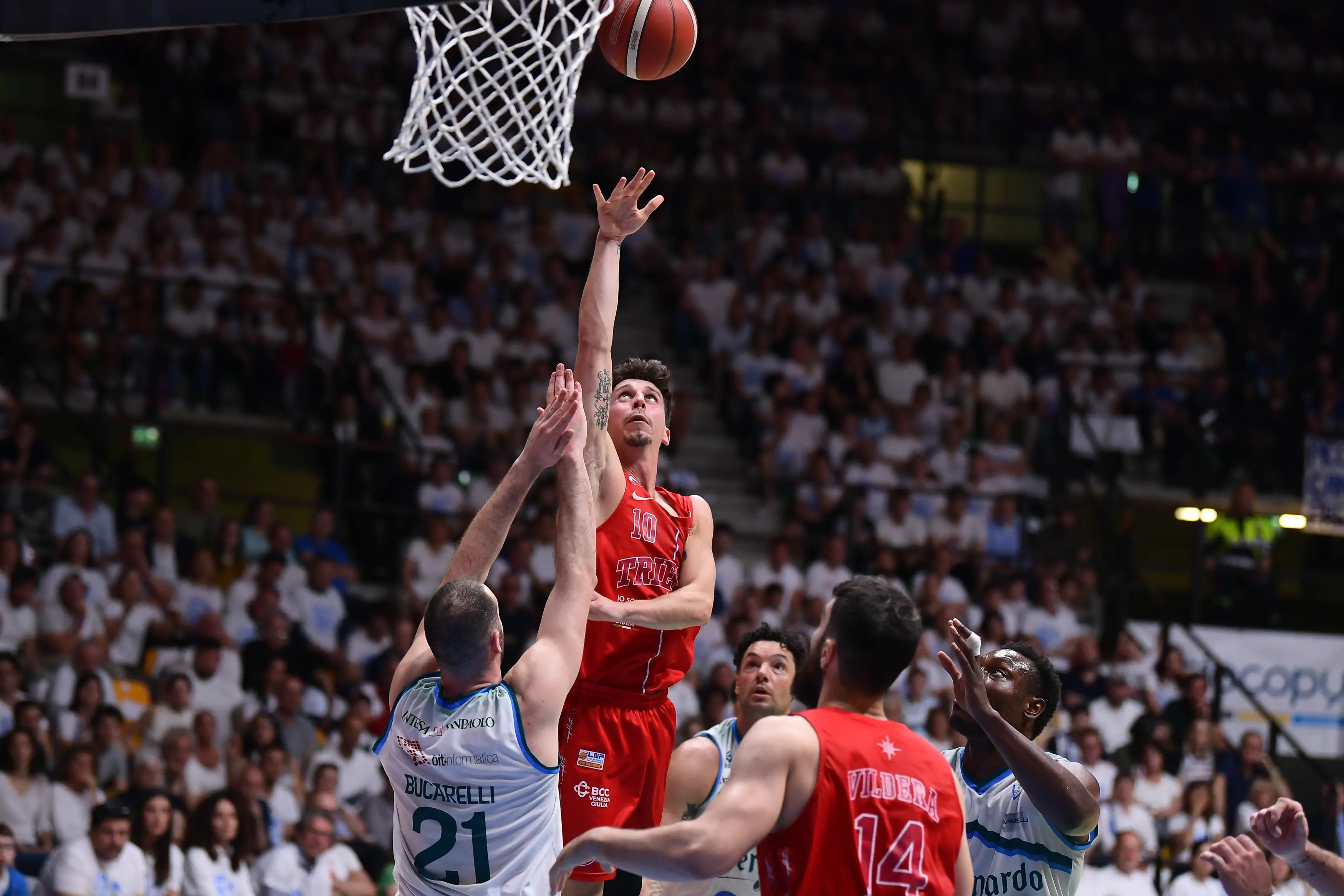Un momento del match (Foto Grassi/Lasorte)