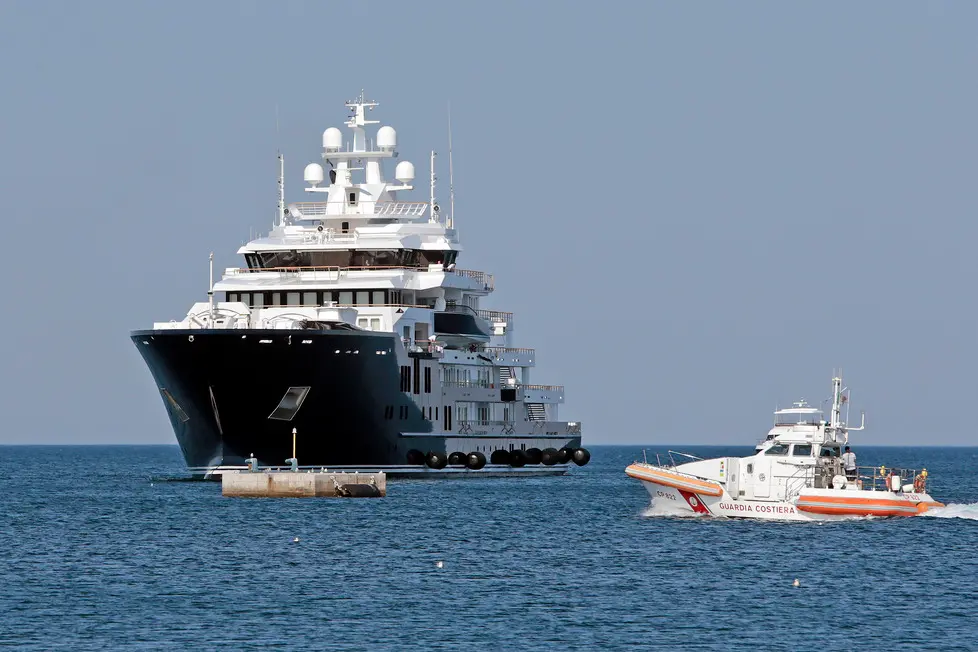 Silvano Trieste 2018-08-20 L'arrivo dello Super Yacht Ulysses
