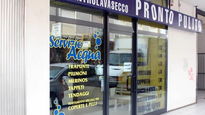 Bumbaca Gorizia 11.03.2015 Lavasecco via 9 agosto Fotografia di Pierluigi Bumbaca