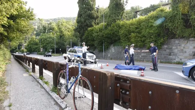 Il luogo dove è morto questa mattina il ciclista (foto Massimo Silvano)