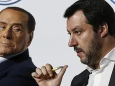 Silvio Berlusconi (Forza Italia) e Matteo Salvini (Lega) in occasione dell'appello finale al voto dei leader di Forza Italia, Lega, Fdl e Noi con L'Italia, Roma, 1 marzo 2018. ANSA/FABIO FRUSTACI