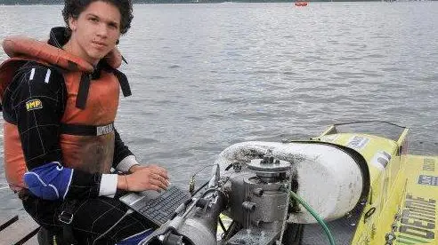 Massimo Rossi, campione del mondo di motonautica nelle classi 250 e 350, morto in conseguenza di un incidente in gara in Germania, in una foto tratat da Facebook. +++ATTENZIONE LA FOTO NON PUO' ESSERE PUBBLICATA O RIPRODOTTA SENZA L'AUTORIZZAZIONE DELLA FONTE DI ORIGINE CUI SI RINVIA+++