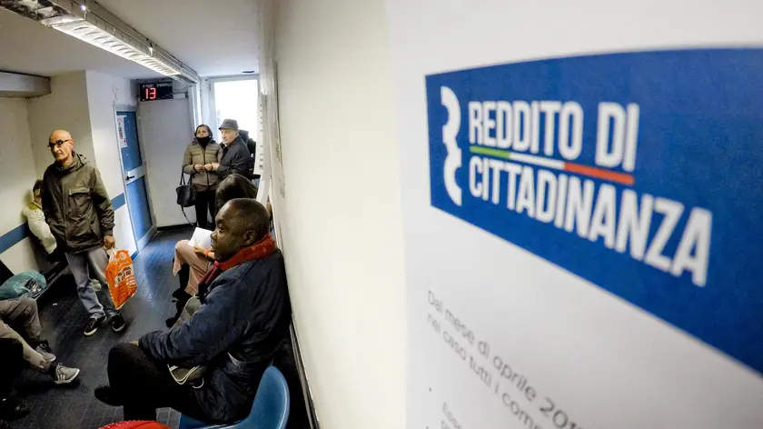 People attend to request for citizenship wage in a CGIL CAF (Centro Assistenza Fiscale - Fiscal Assistance Center) in Naples, Italy,06 March 2019. The government's 'citizenship wage' basic income kicked off on Wednesday when the official website started taking applications for the new benefit.Primo giorno per richiedere il reddito di cittadinanza nel Caf della CGIL a Napoli 6 marzo 2019..ANSA / CIRO FUSCO