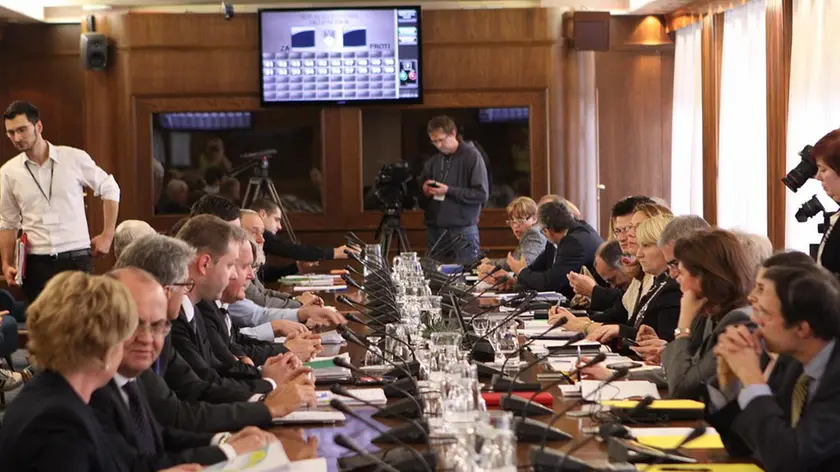La riunione della commissione Finanze del Parlamento di Lubiana