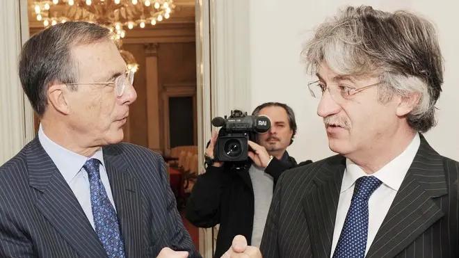 Laurens Jan Brinkhorst (Coordinatore europeo PP6) e Renzo Tondo (Presidente Friuli Venezia Giulia) nel corso della riunione sul Progetto Prioritario n.6 (PP6), l'asse ferroviario tra Lione, Budapest e confine magiaro/ucraino, via Trieste, nella sede della Regione. (Trieste 23/11/09)