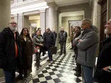 Tifosi della Triestina in Tribunale in attesa del responso che non arriva (foto Lasorte)