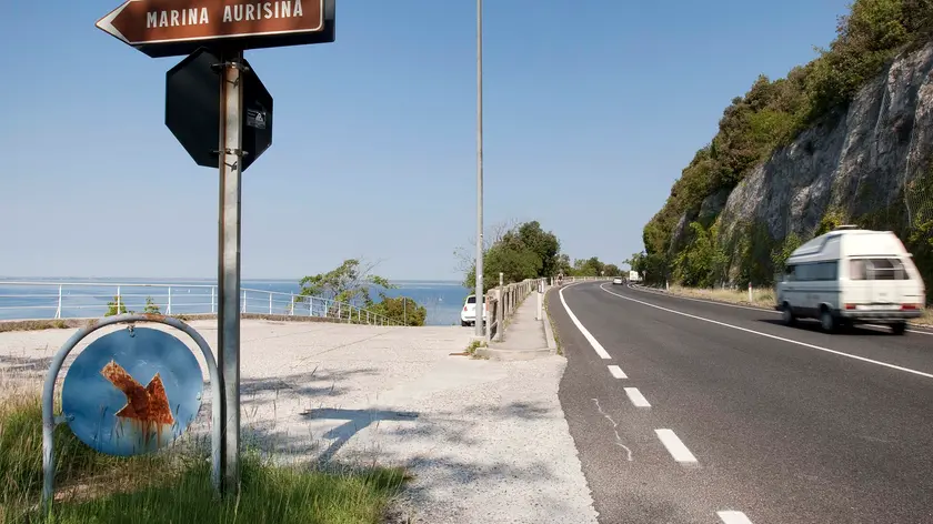 Un tratto della strada Costiera in una foto d'archivio