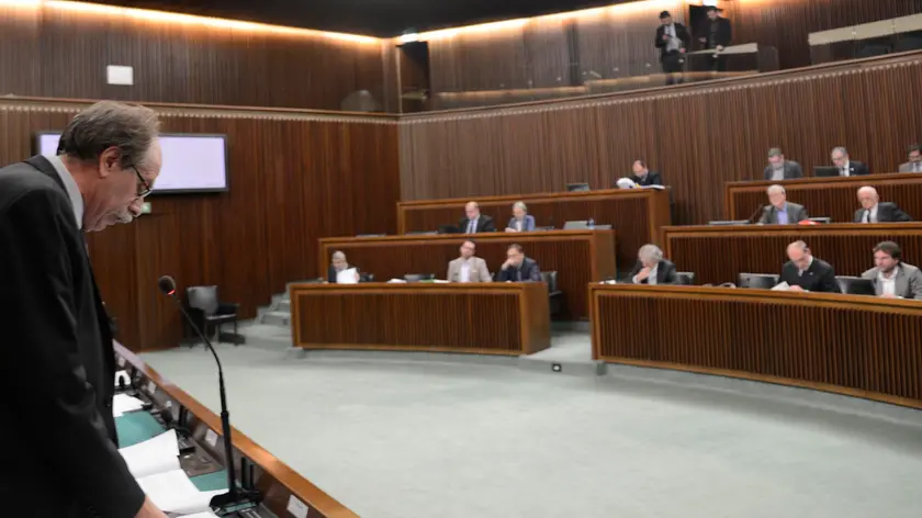 L'assessore Gianni Torrenti interviene in aula