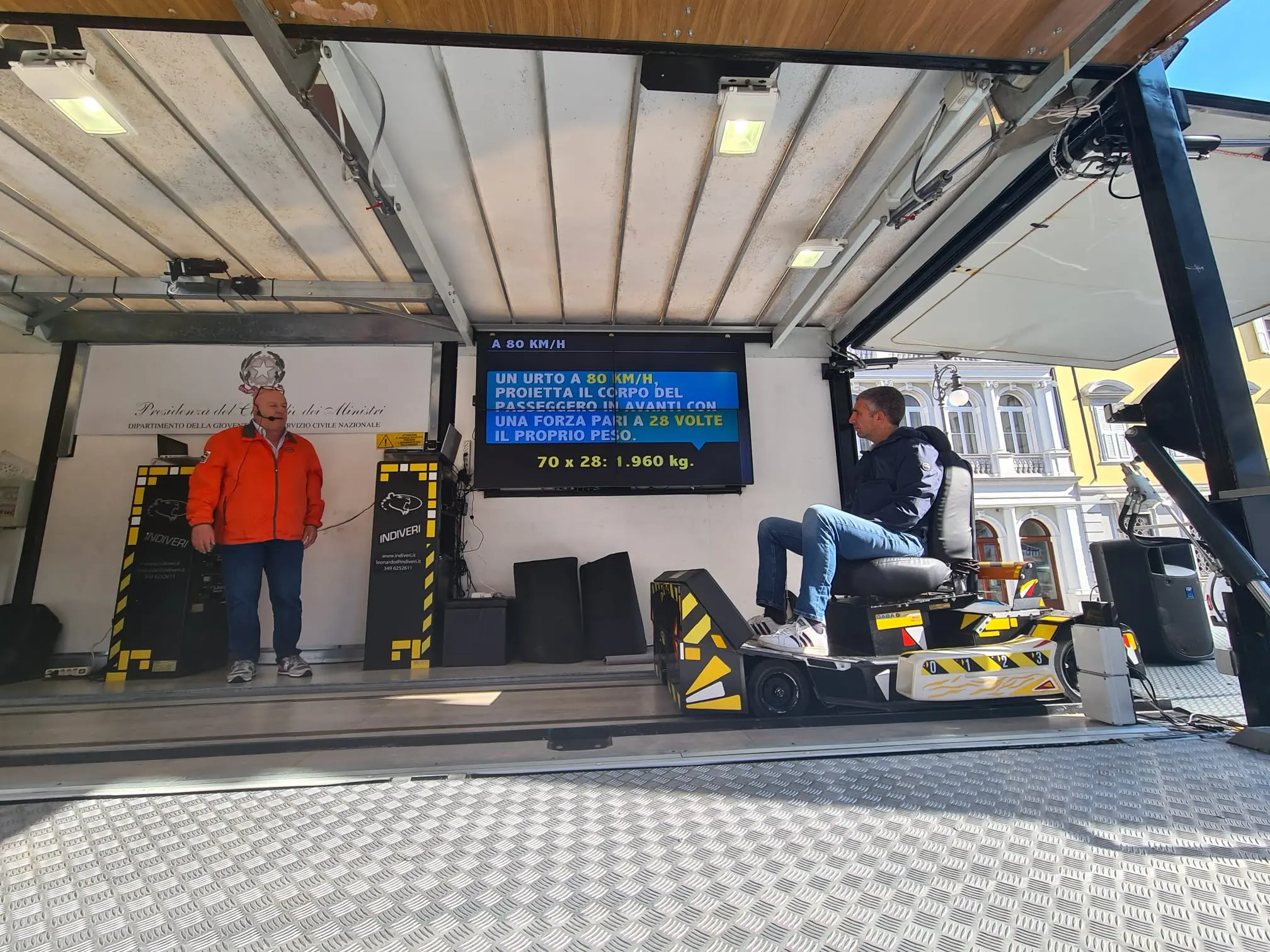 L’Automobile Club Trieste, in collaborazione con la Regione Friuli Venezia Giulia e con il Comune di Trieste, ha realizzato sabato 21 settembre la prima edizione dell’evento del “Trieste4SafetyFVG”, in piazza della Borsa fino alle 17. Diversi gli stand allestiti al fine di sensibilizzare la cittadinanza sulle tematiche della sicurezza stradale e la prevenzione degli incidenti. Una carrellata di foto diffuse dagli organizzatori o scattate dal nostro Francesco Bruni