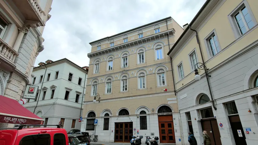 Lasorte Trieste 11/12/20 - Via del Lazzaretto Vecchio, Palazzo Ex Sede Autovie Venete