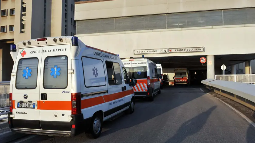 Ambulanze al pronto soccorso di Cattinara