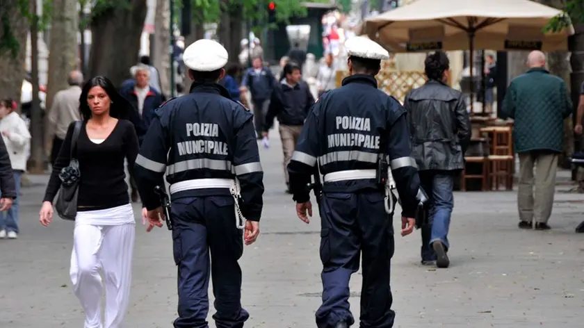 Foto BRUNI Trieste 27 04 2011 Polizia Municipale