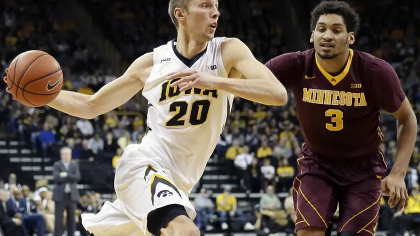 Jarrod Uthoff.