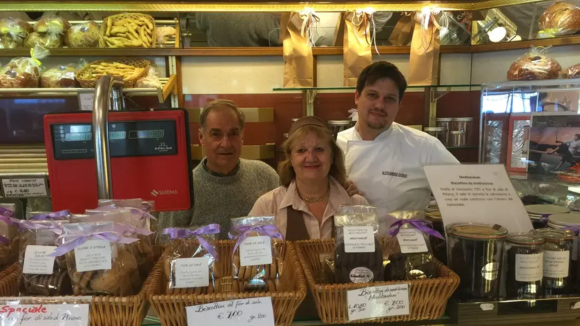 Lo staff della pasticceria Giudici