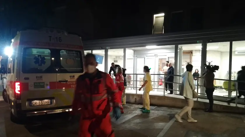 L'arrivo dei bimbi palestinesi all'ospedale Burlo di Trieste