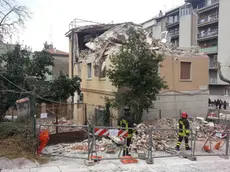 La casa esplosa in via Baiamonti (foto Lasorte)