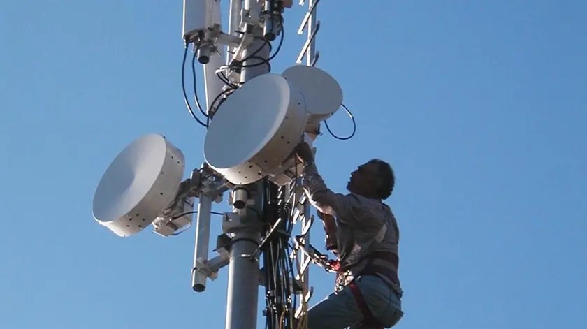 Un’antenna di telefonia mobile