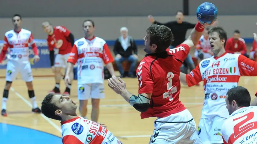 Foto BRUNI 19.12.15 Pallamano Principe-Bolzano--Radojkovic
