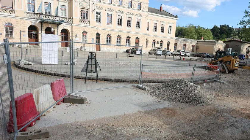 Il cantiere della piazza della Transalpina Foto Pierluigi Bumbaca