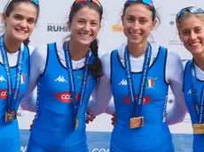 Ilaria Corazza assieme al suo equipaggio