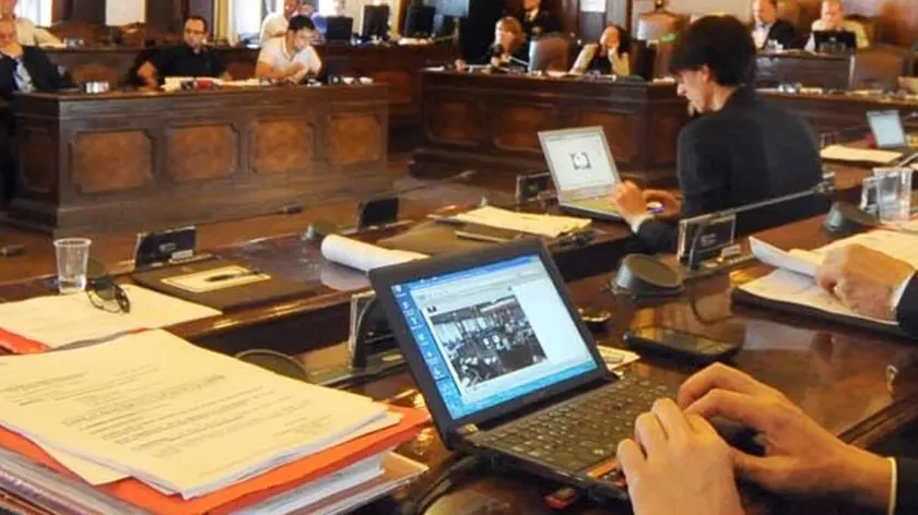 Foto BRUNI TRieste 29 07 2011 Consiglio Comunale in diretta Streaming sul Web